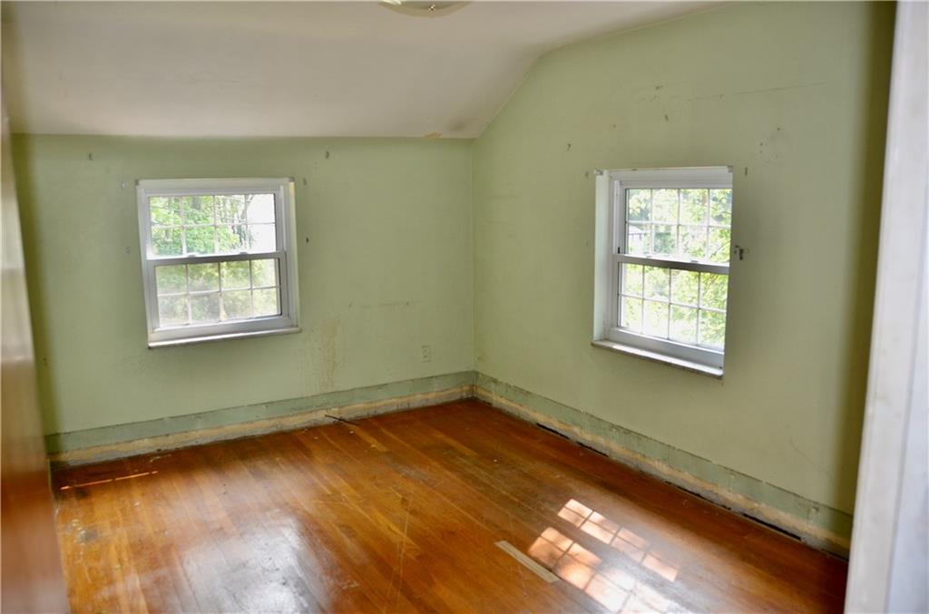 201 Rockingham Road Pittsburgh, PA 15238 - Photo 10 of 13 Gallery Image 10