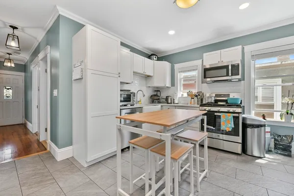$3,750 | 257 East Cottage Street, Unit 3, Boston, MA 02125