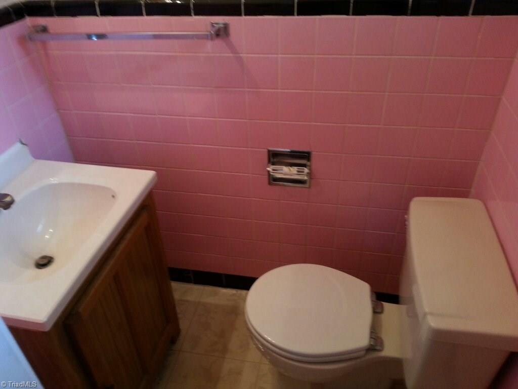 5145 Alaska Road Walkertown, NC 27051 - Photo 3 of 10 Gallery Image 3