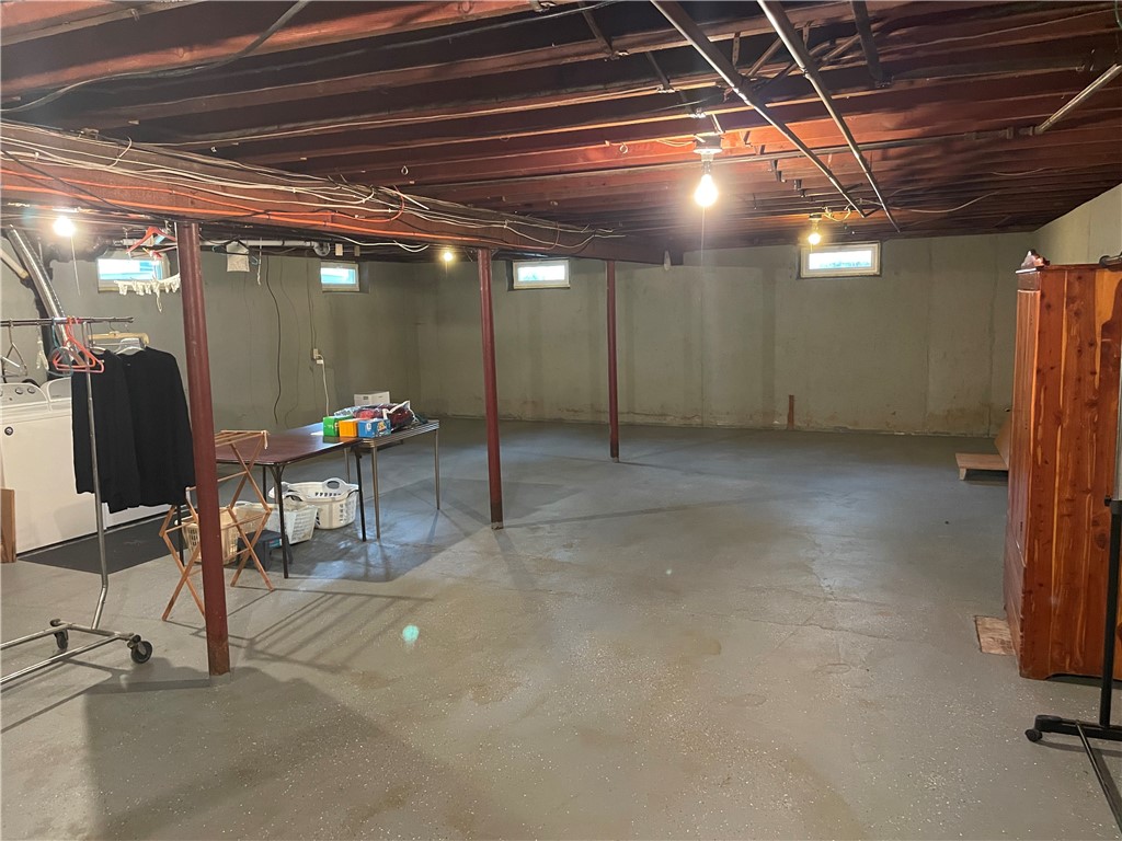 5 Lawrence Road North Providence, RI 02911 - Photo 13 of 15 Gallery Image 13
