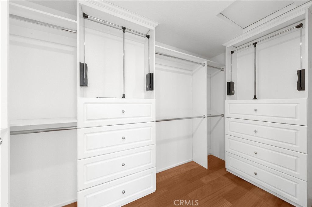 6598 Bradford Court Rancho Cucamonga, CA 91701 - Photo 35 of 48 a view of a dresser