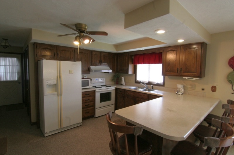 1613 East Hillbrook Road Jasper, IN 47546 - Photo 10 of 18 Gallery Image 10