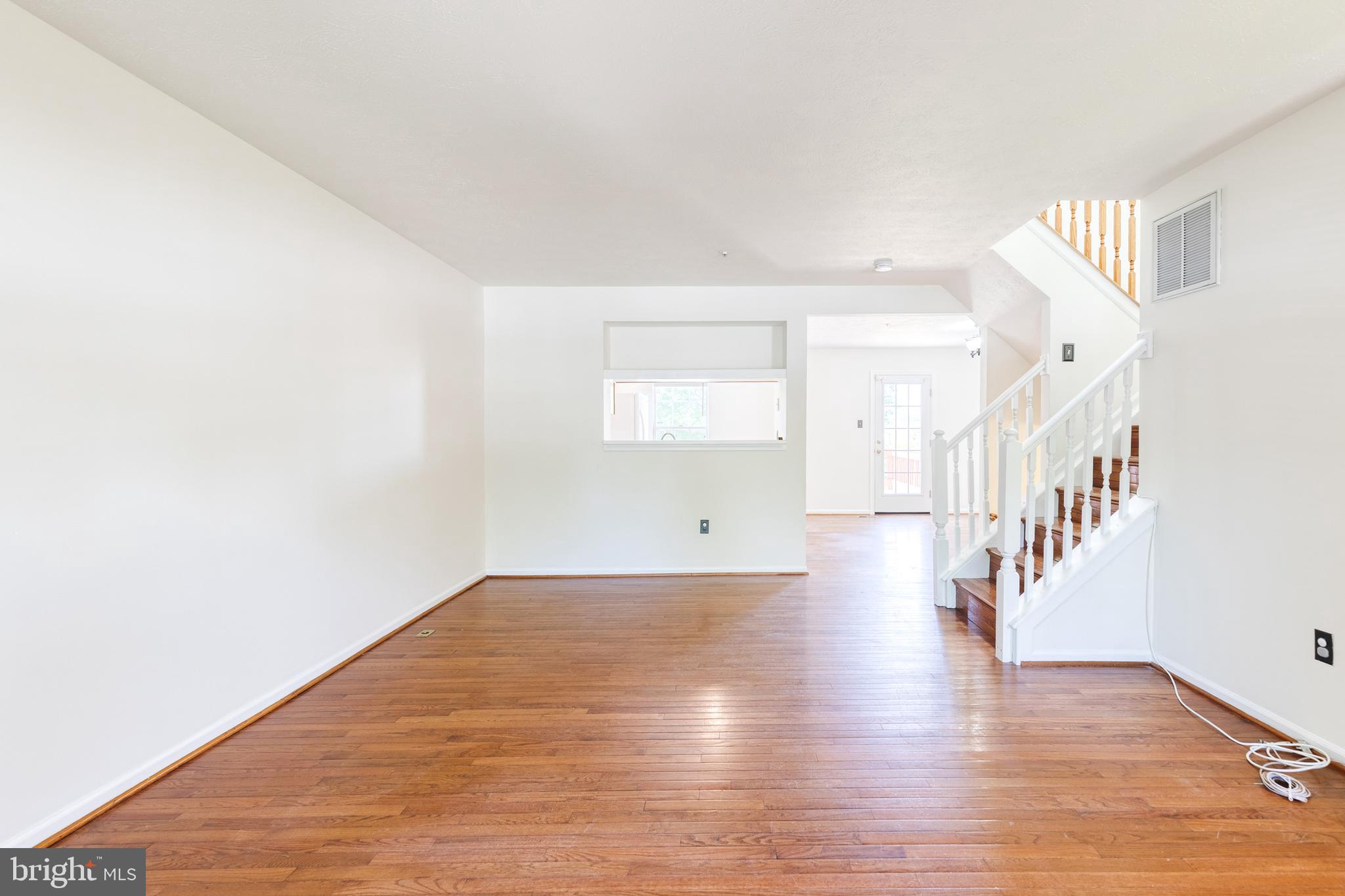 6 Sandview Court Baltimore, MD 21209 - Photo 3 of 24