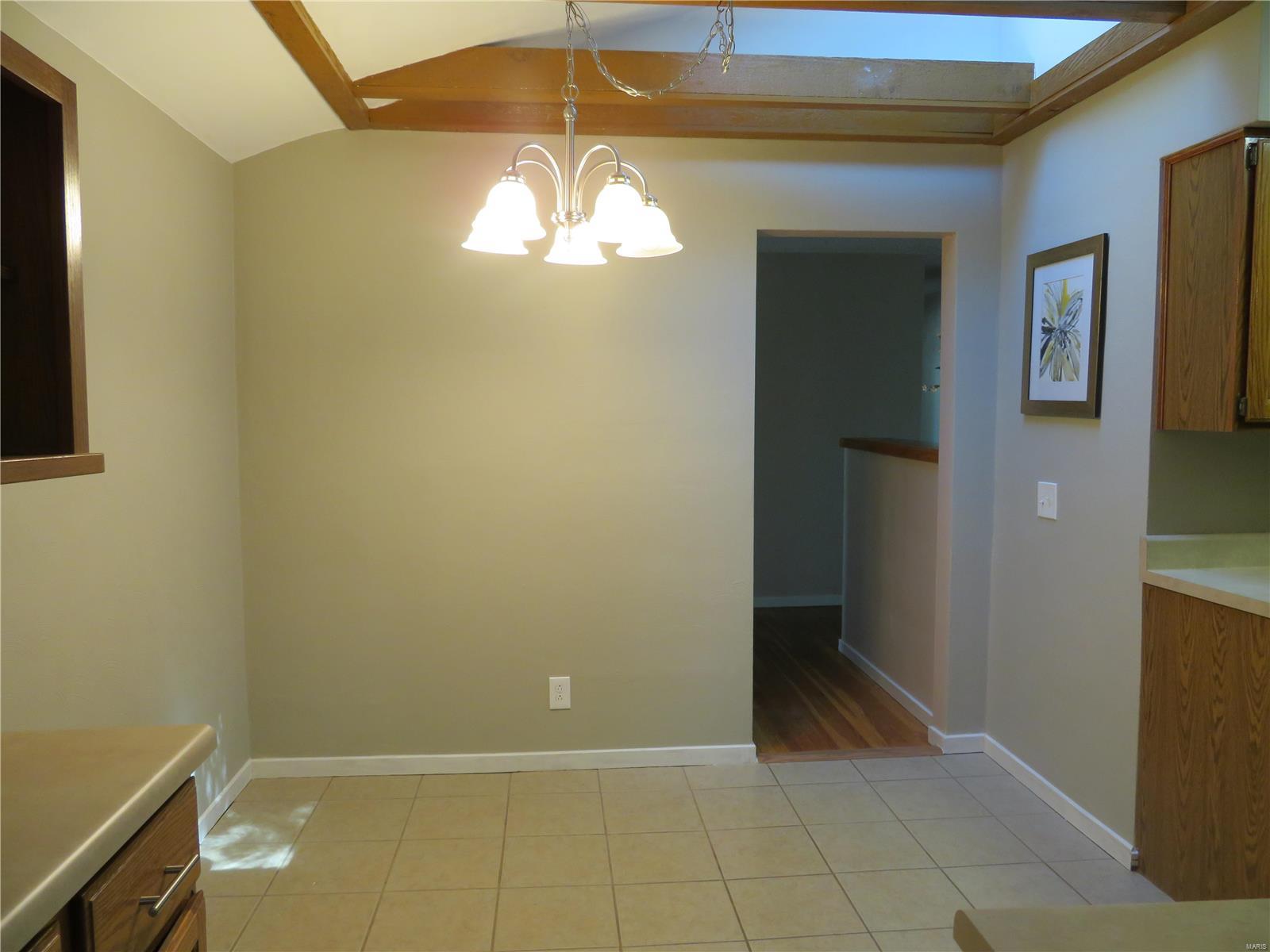 119 Ruth Drive O'Fallon, IL 62269 - Photo 3 of 26 Gallery Image 3
