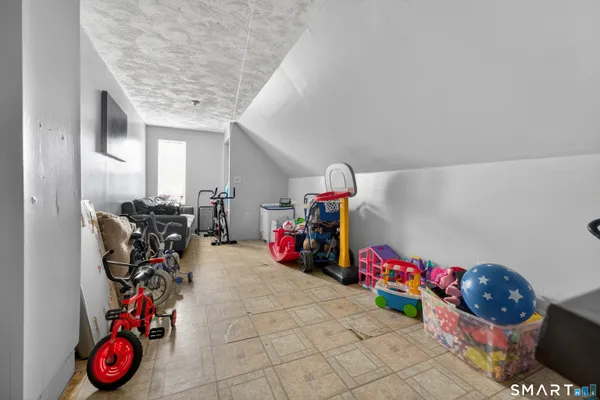 $400,000 | 259 Yantic Street, Norwich, CT 06360