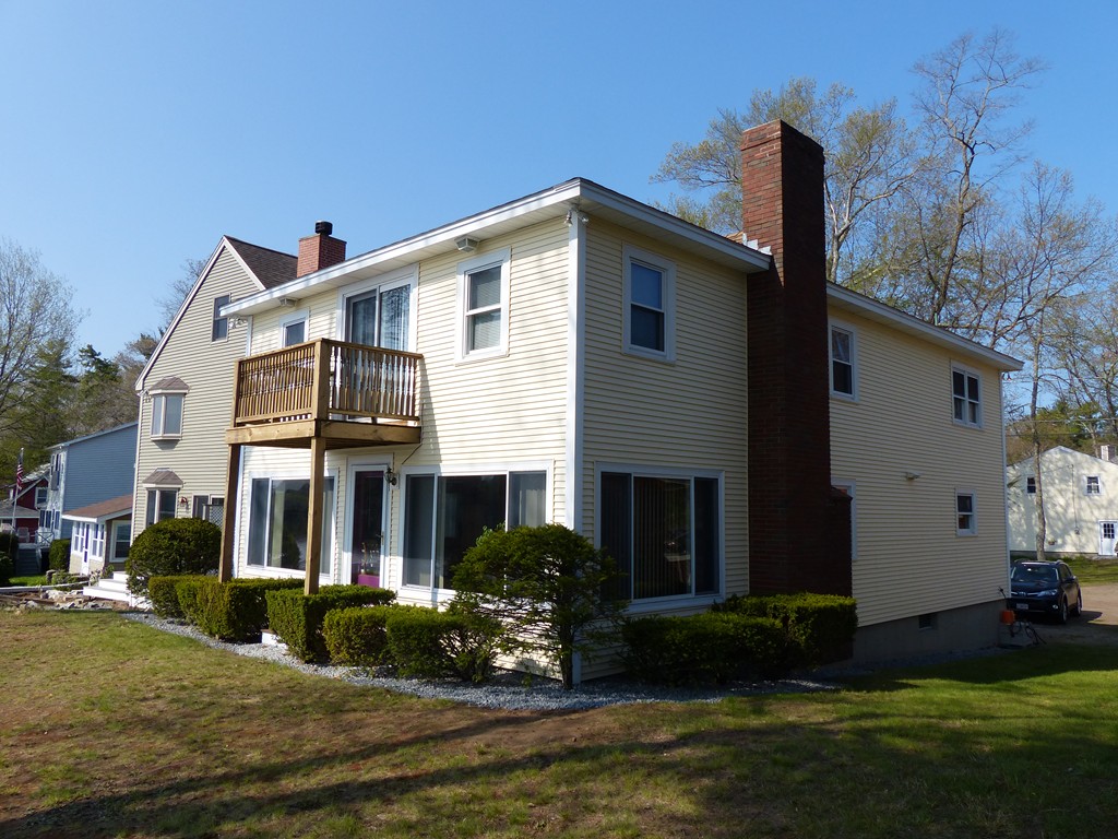 41 West Shore Road Merrimac, MA 01860 - Photo 1 of 27 Gallery Image 1