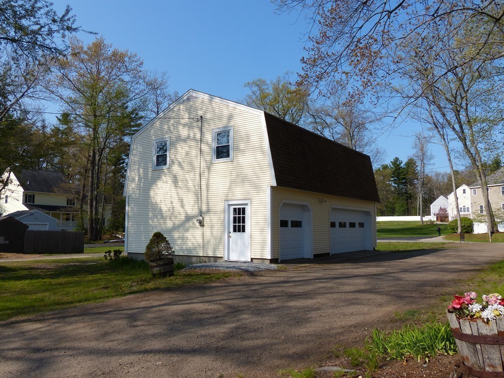 41 West Shore Road Merrimac, MA 01860 - Photo 23 of 27 Gallery Image 23