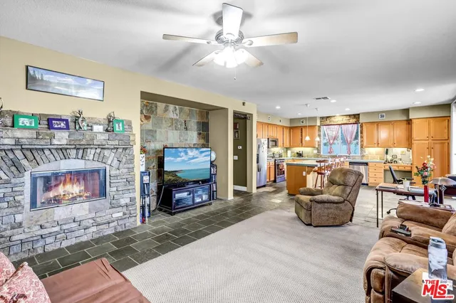 $799,999 | 24383 Topacio Court, Wildomar, CA 92595