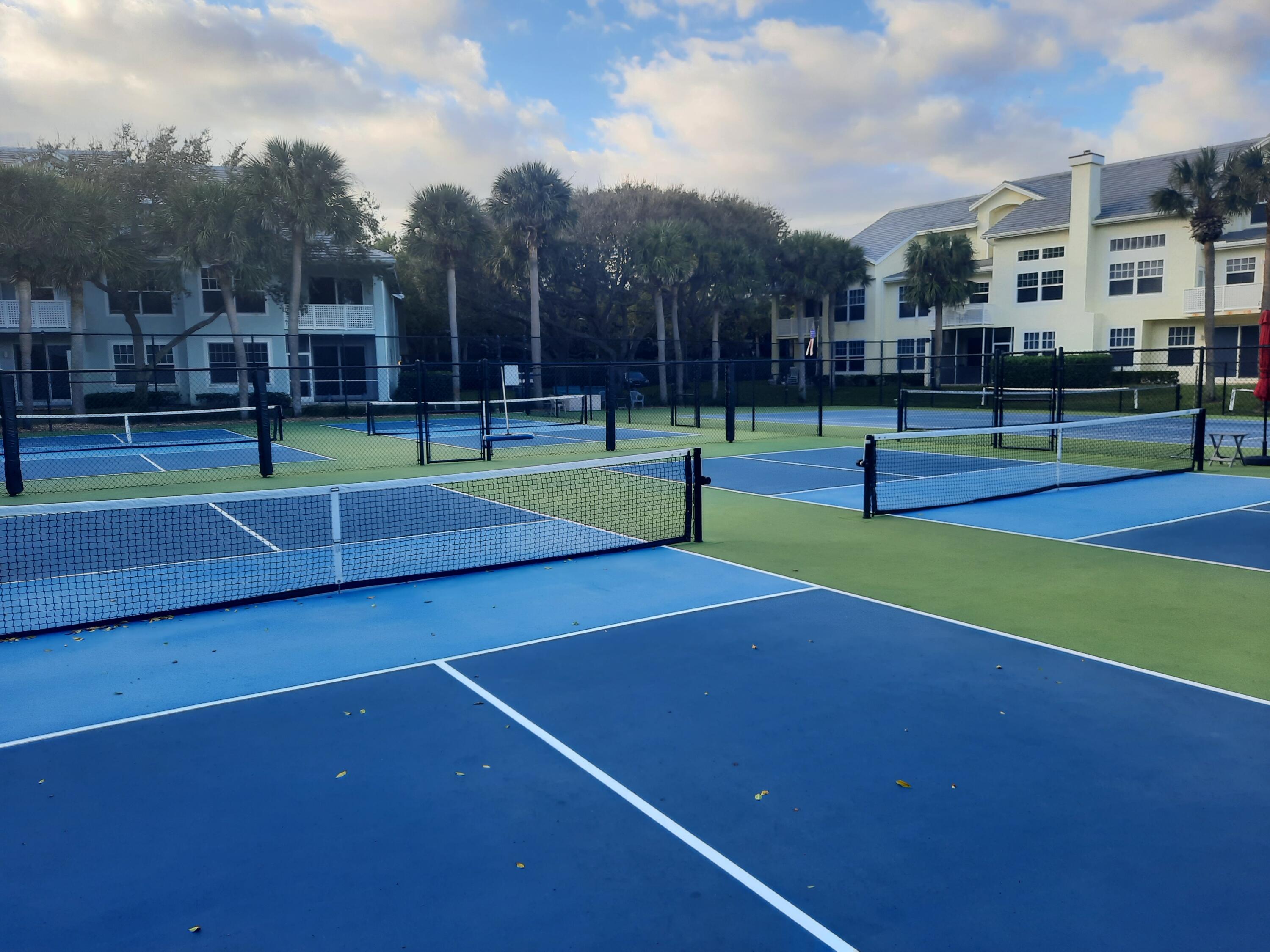 708 Mainsail Circle Jupiter, FL 33477 - Photo 67 of 68 a view of a basketball court