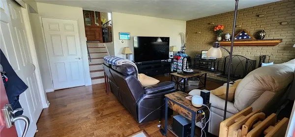 $289,900 | 3900 Evergreen Drive, Monroeville, PA 15146