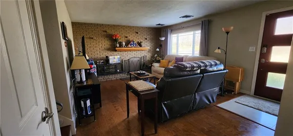 $289,900 | 3900 Evergreen Drive, Monroeville, PA 15146