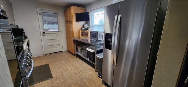 $289,900 | 3900 Evergreen Drive, Monroeville, PA 15146