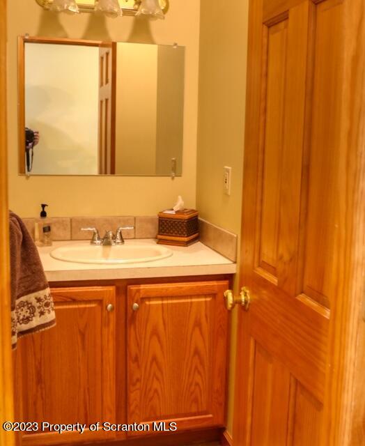 991 Herrick Ridge Union Dale, PA 18470 - Photo 23 of 41