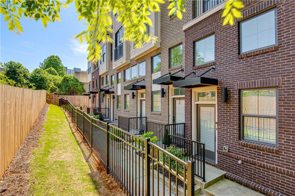 230 New Street, Unit 1105 Decatur, GA 30030 - Photo 21 of 22