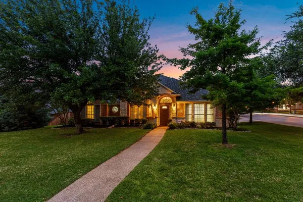 $830,000 | 3317 Stonecrest Drive, Grapevine, TX 76051