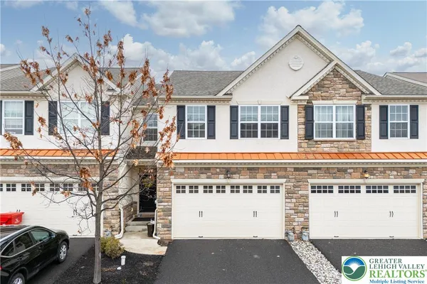 $434,900 | 3513 Lenape Lane, Emmaus, PA 18049