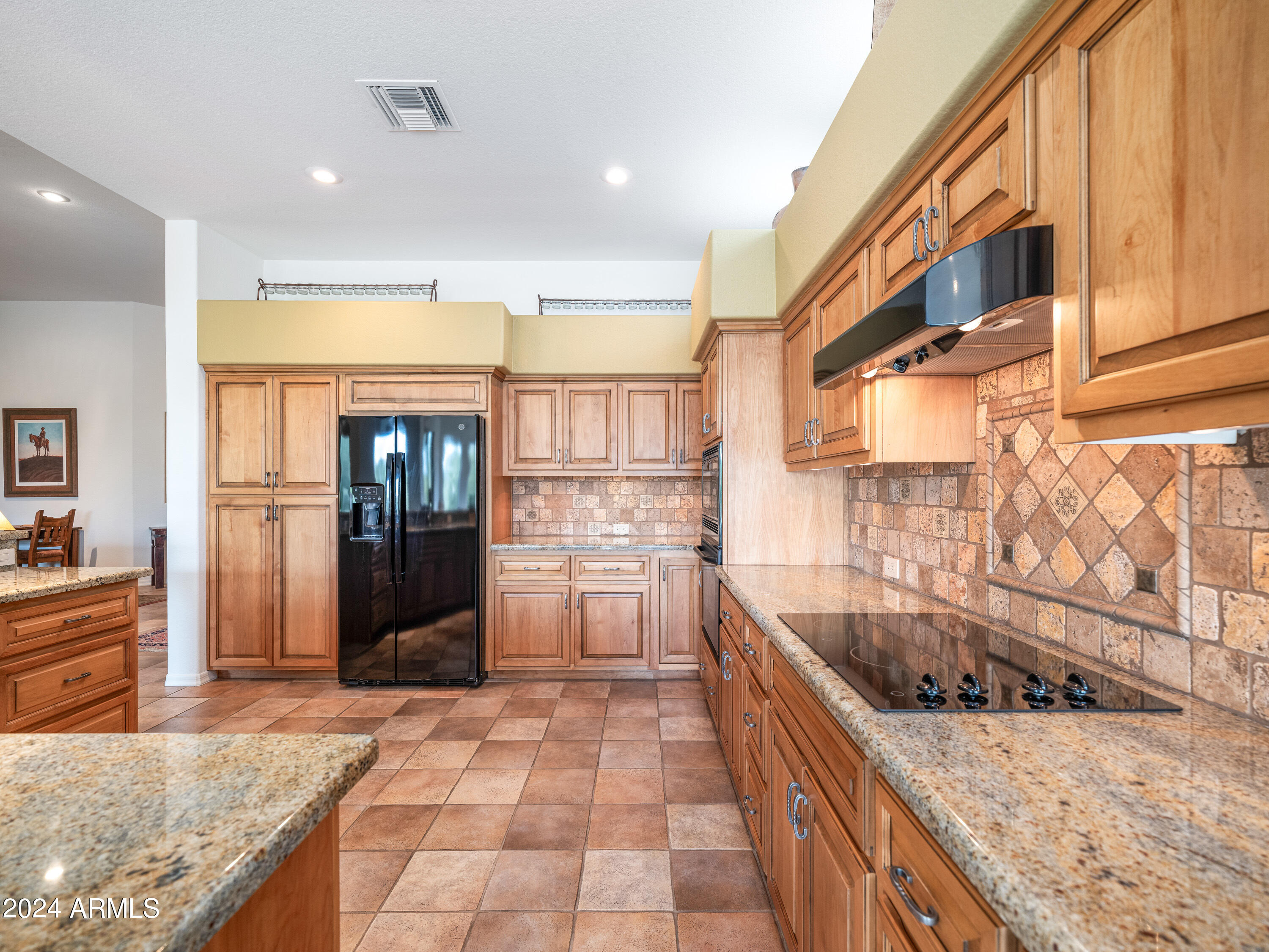27933 North Quail Spring Road Rio Verde, AZ 85263 - Photo 12 of 31 Under counter lighting