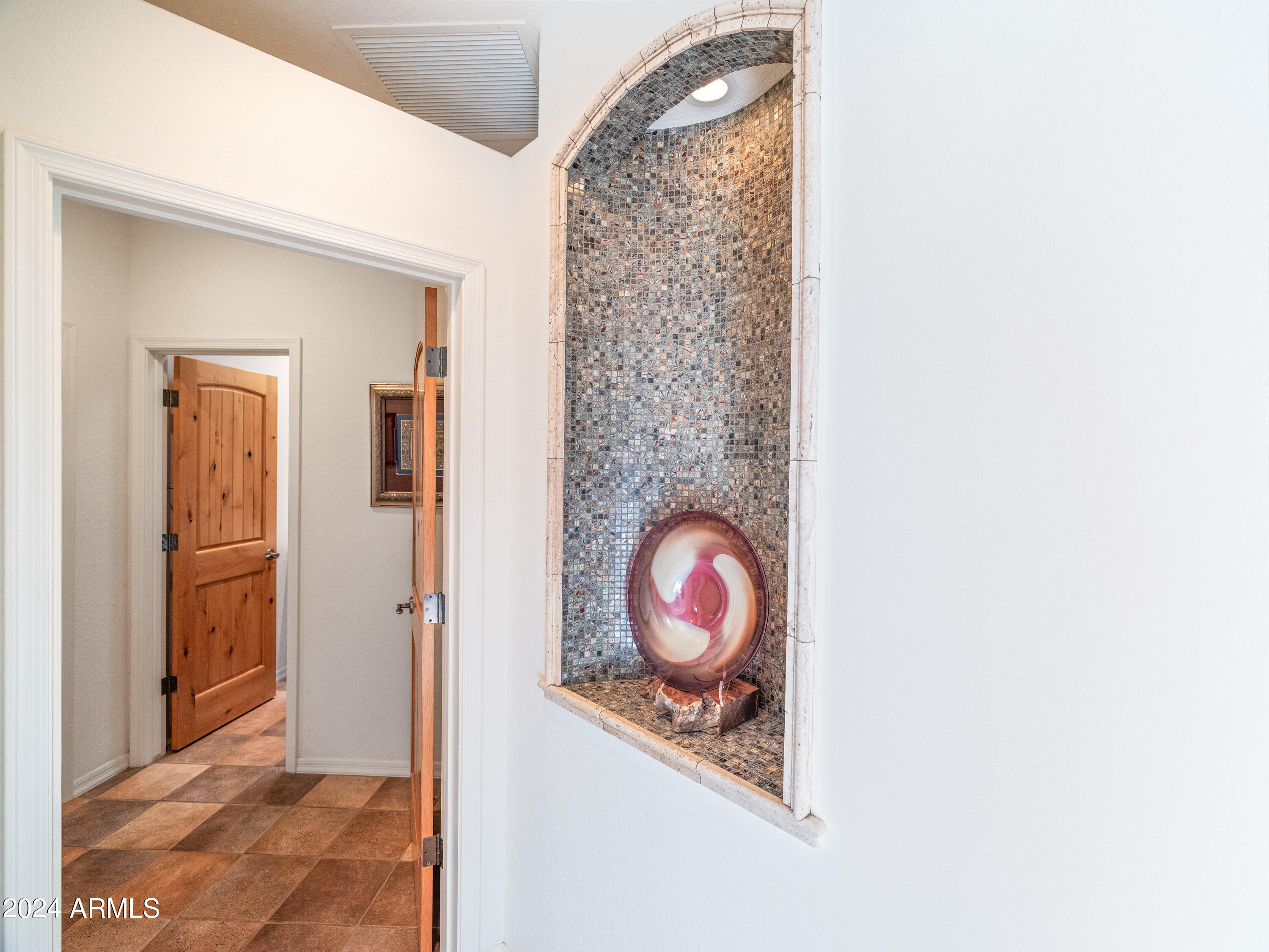 27933 North Quail Spring Road Rio Verde, AZ 85263 - Photo 22 of 31 Entrance to guest suite