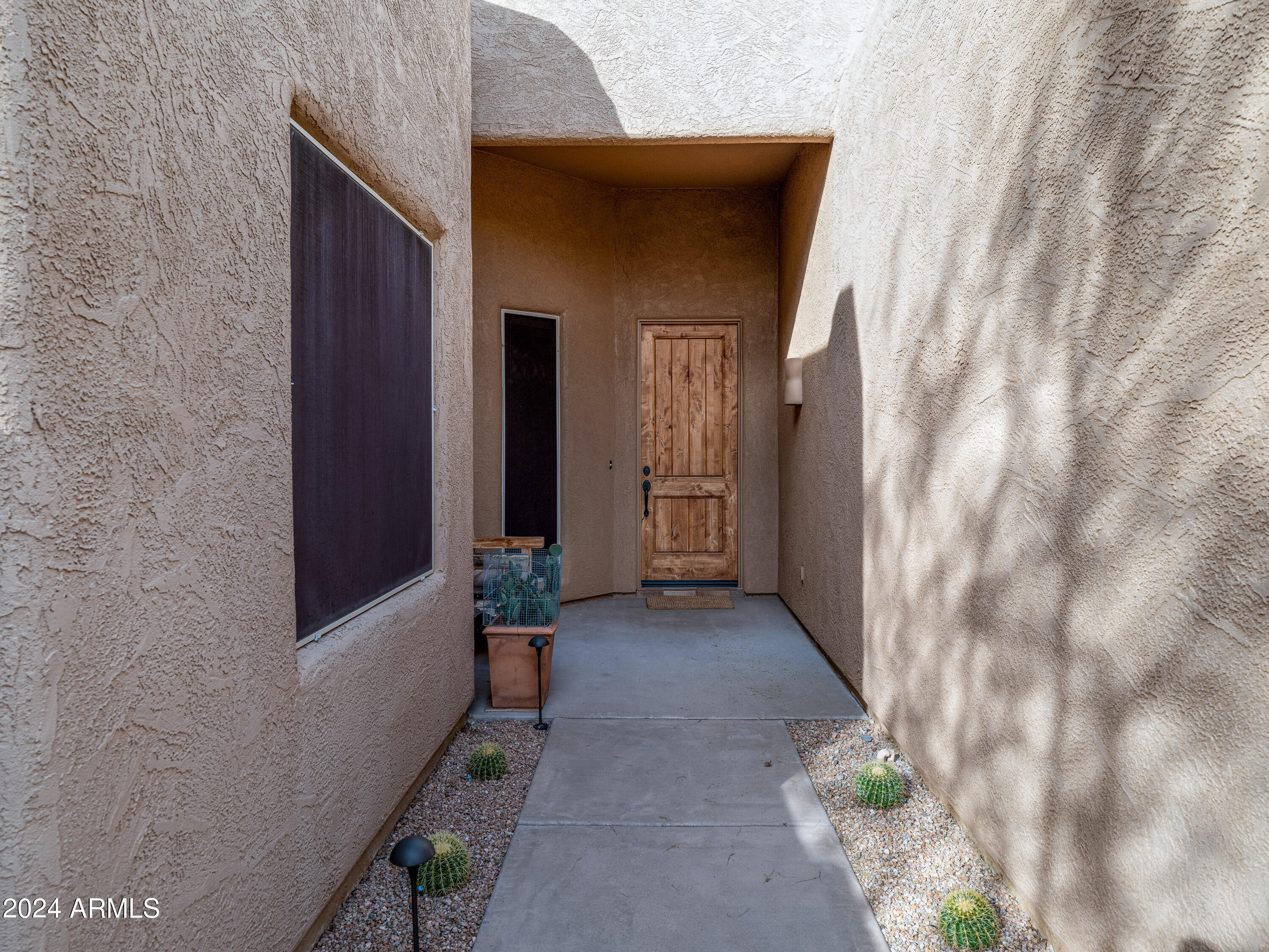 27933 North Quail Spring Road Rio Verde, AZ 85263 - Photo 6 of 31 Walkway to front door