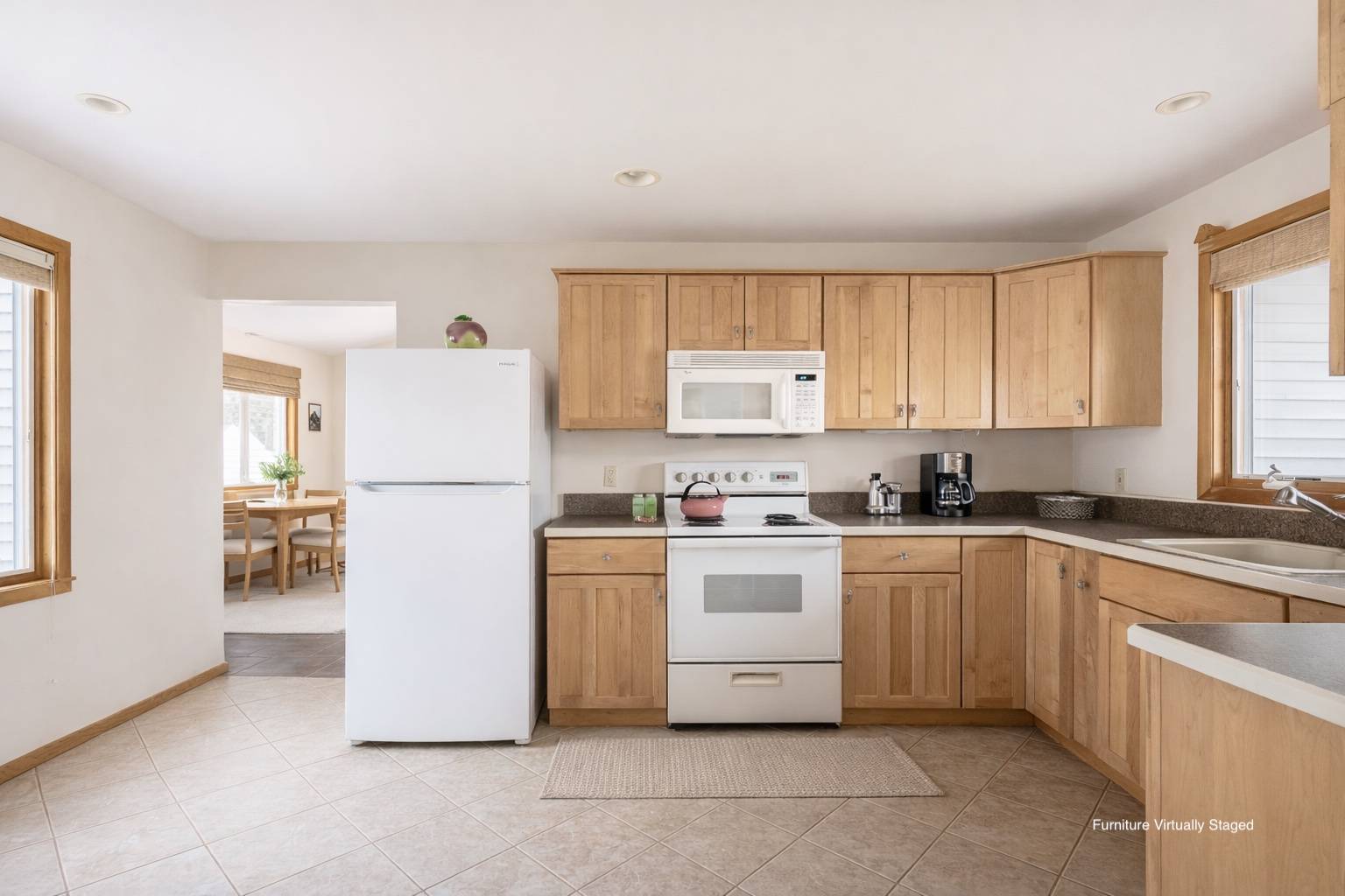 21 Woodridge Road Hampton Bays, NY 11946 - Photo 15 of 23