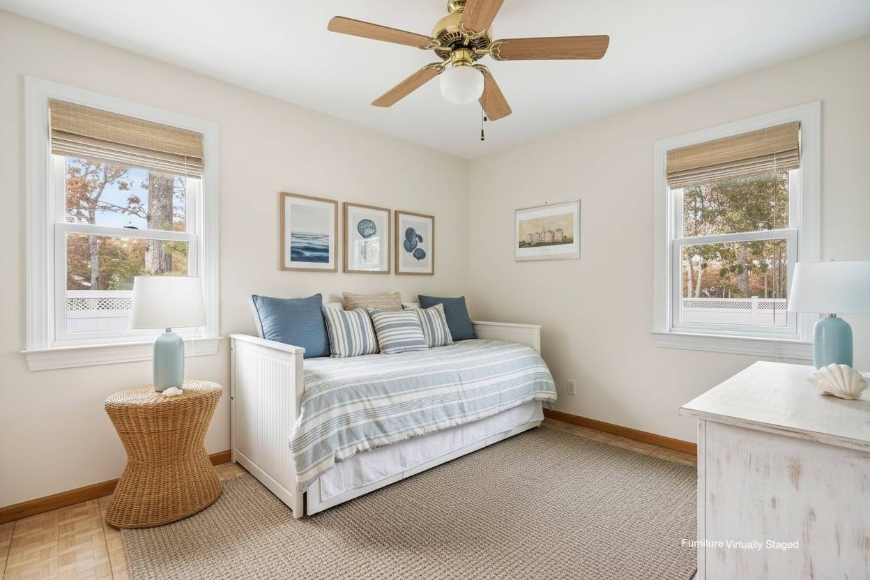 21 Woodridge Road Hampton Bays, NY 11946 - Photo 10 of 23