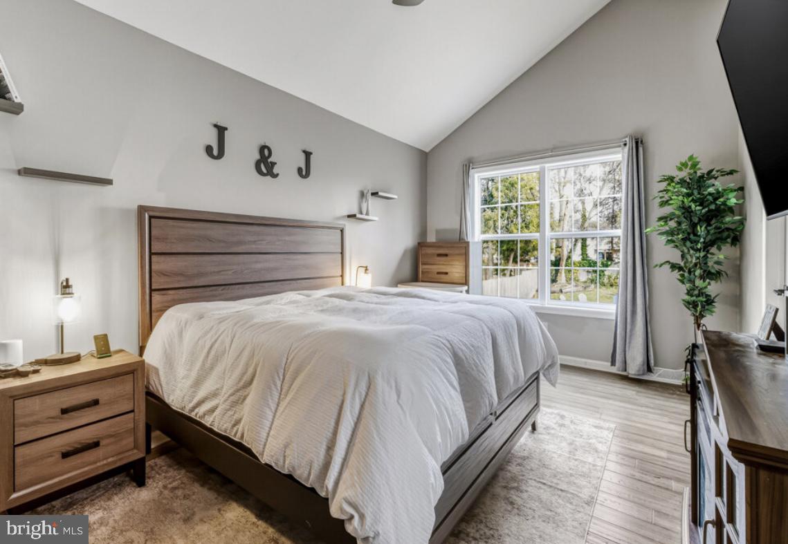 27 Lincoln Drive Clementon, NJ 08021 - Photo 15 of 31 a bedroom with a bed and a window