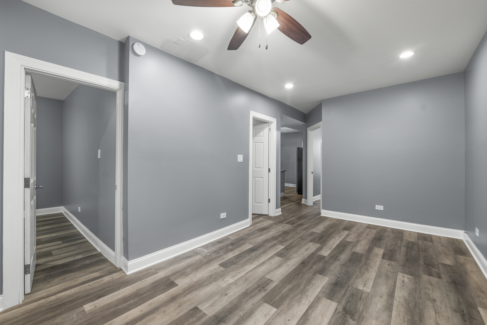 7823 South Morgan Street Chicago, IL 60620 - Photo 36 of 55