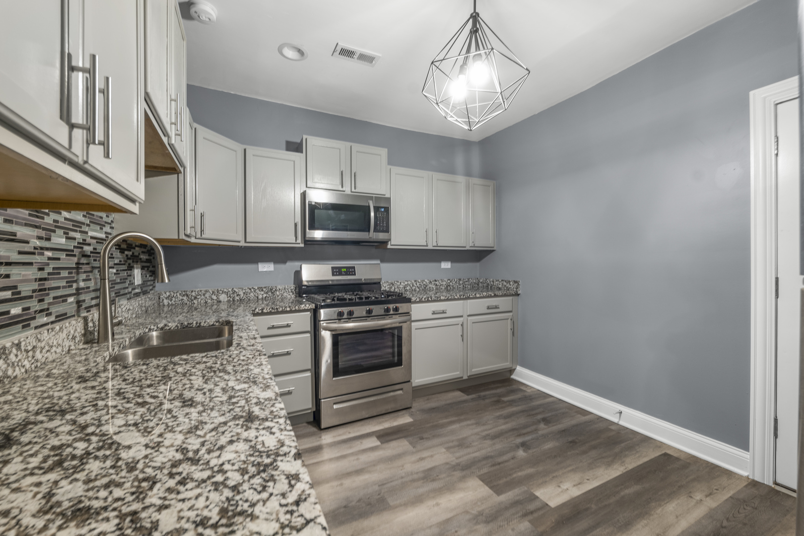 7823 South Morgan Street Chicago, IL 60620 - Photo 44 of 55