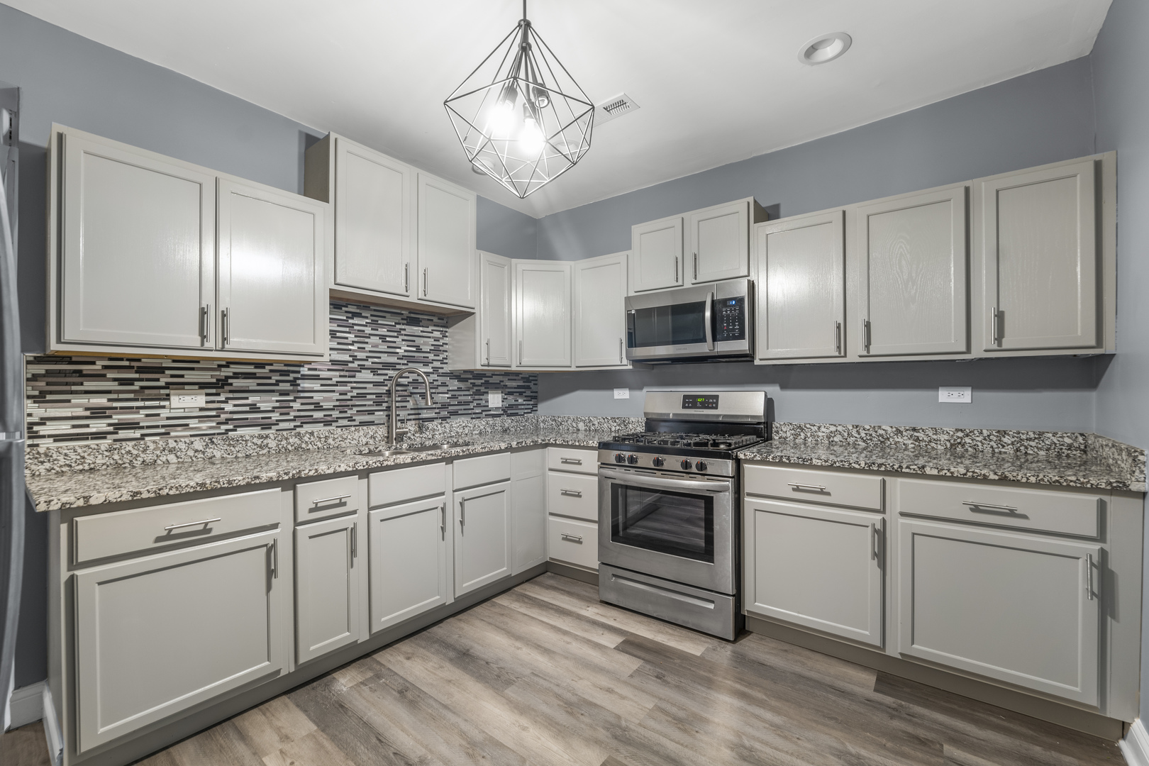 7823 South Morgan Street Chicago, IL 60620 - Photo 45 of 55