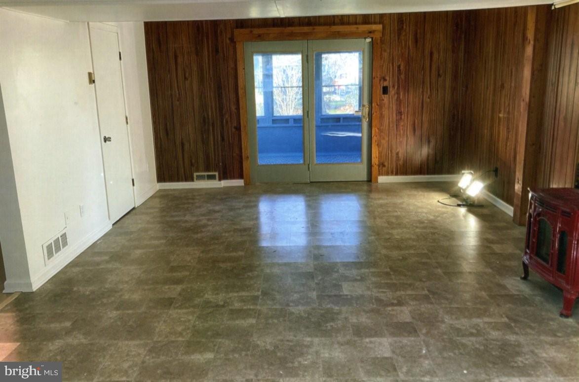 220 White Hall Road Elkton, MD 21921 - Photo 5 of 18 Lower level family room