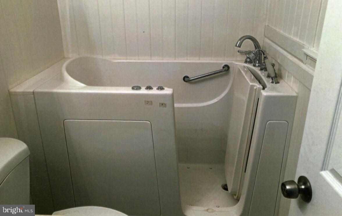 220 White Hall Road Elkton, MD 21921 - Photo 10 of 18 Walk In Handicap tub