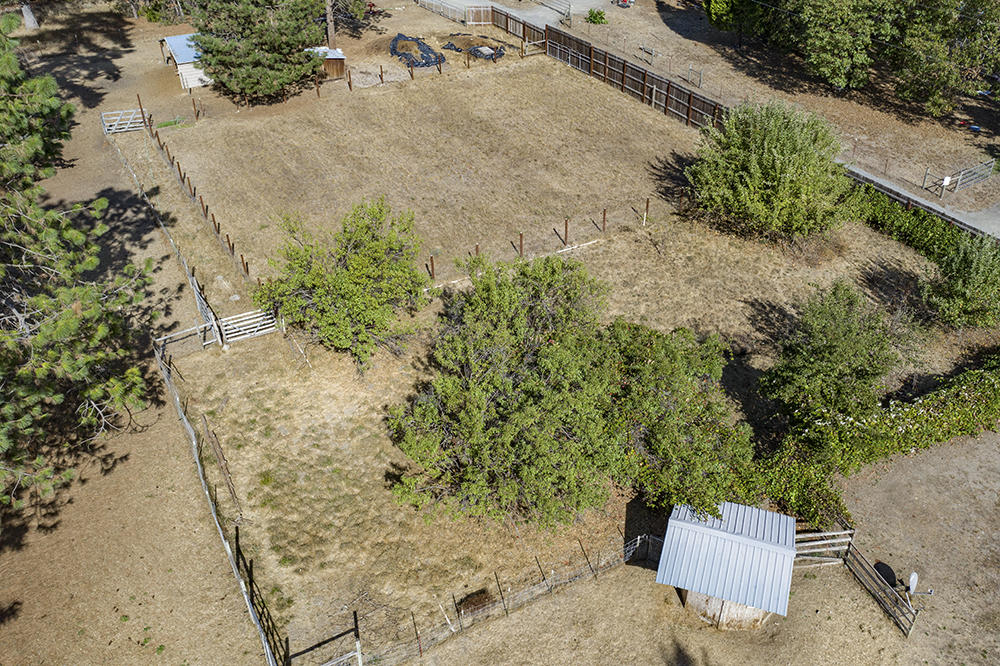 1690 Cedar Flat Road Williams, OR 97544 - Photo 38 of 39 35
