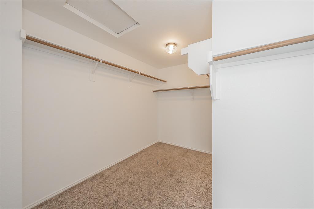 10541 Rising Knoll Lane Fort Worth, TX 76131 - Photo 21 of 27 a view of small space