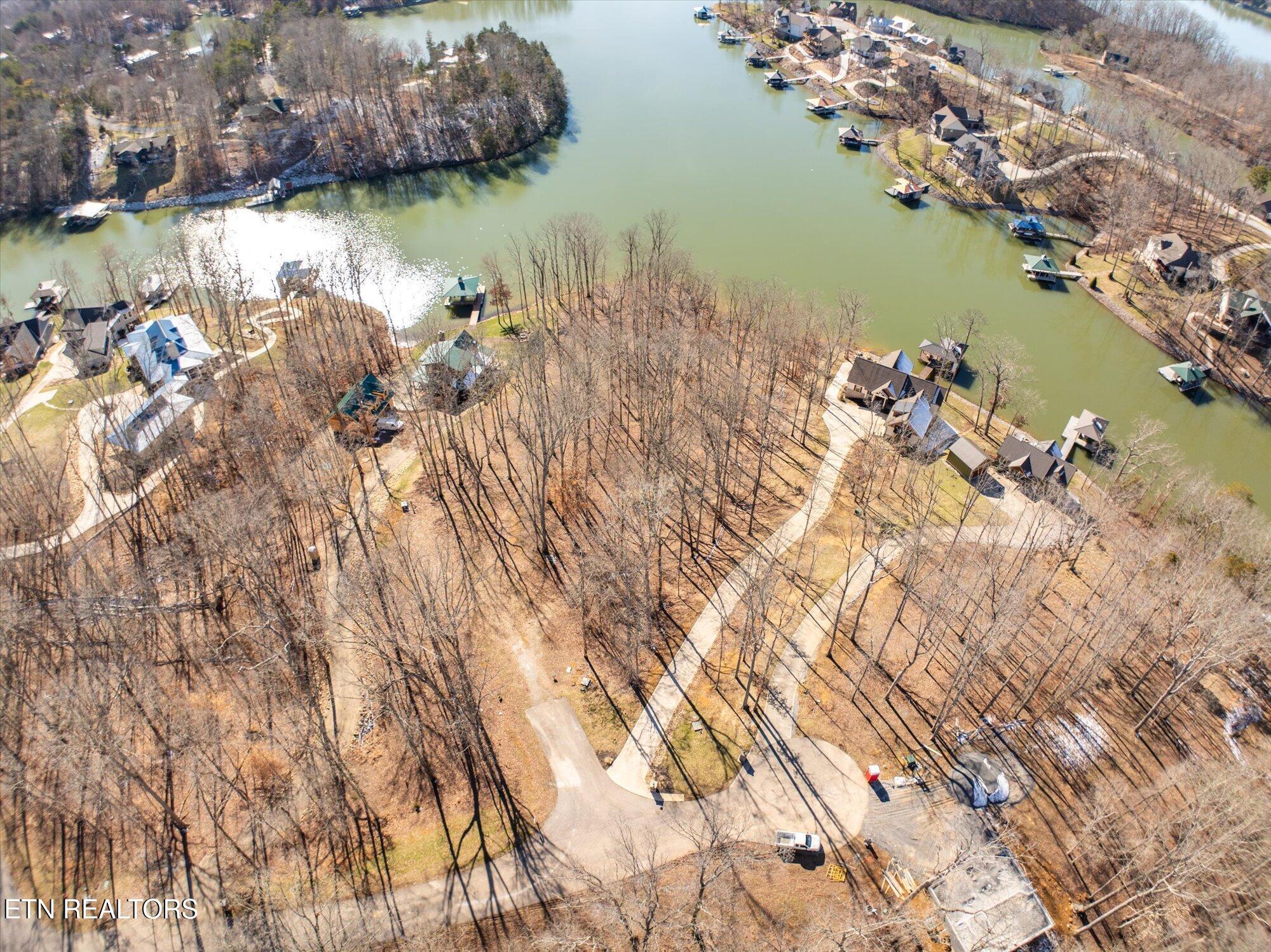 64 Edgewater Way Ten Mile, TN 37880 - Photo 4 of 17 38-64-Edgewater-Wy-Ten-Mile-TN-38