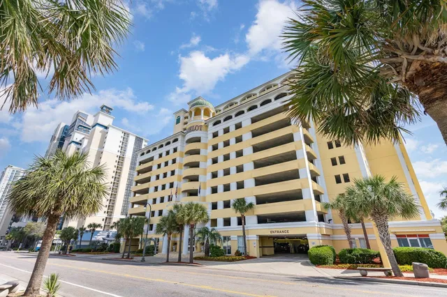 $489,900 | 2000 North Ocean Boulevard, Unit 1017, Myrtle Beach, SC 29577