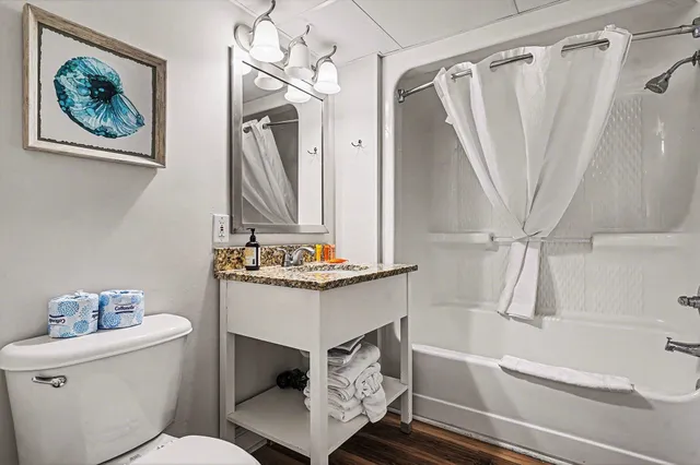 $489,900 | 2000 North Ocean Boulevard, Unit 1017, Myrtle Beach, SC 29577