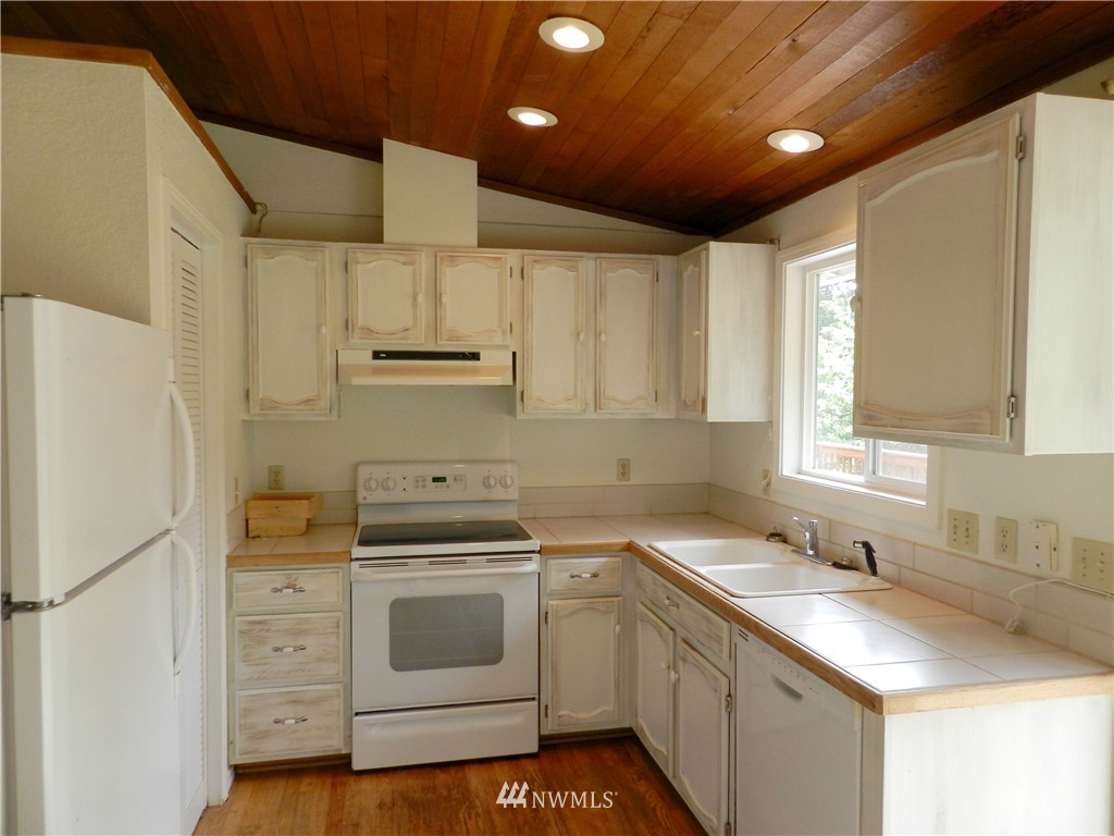 4538 Fir Tree Way Bellingham, WA 98229 - Photo 5 of 16 Gallery Image 5