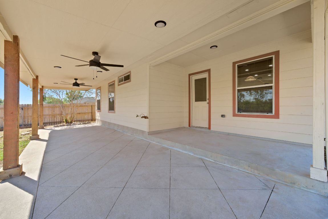 18153 Basket Flower Bend Elgin, TX 78621 - Photo 29 of 35 a view of a livingroom with a furniture