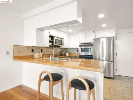 $699,000 | 57 Thousand Oaks Street, Oakland, CA 94605