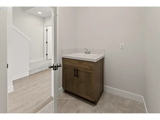 $699,000 | 4705 Northwest Camas Meadows Drive, Camas, WA 98607