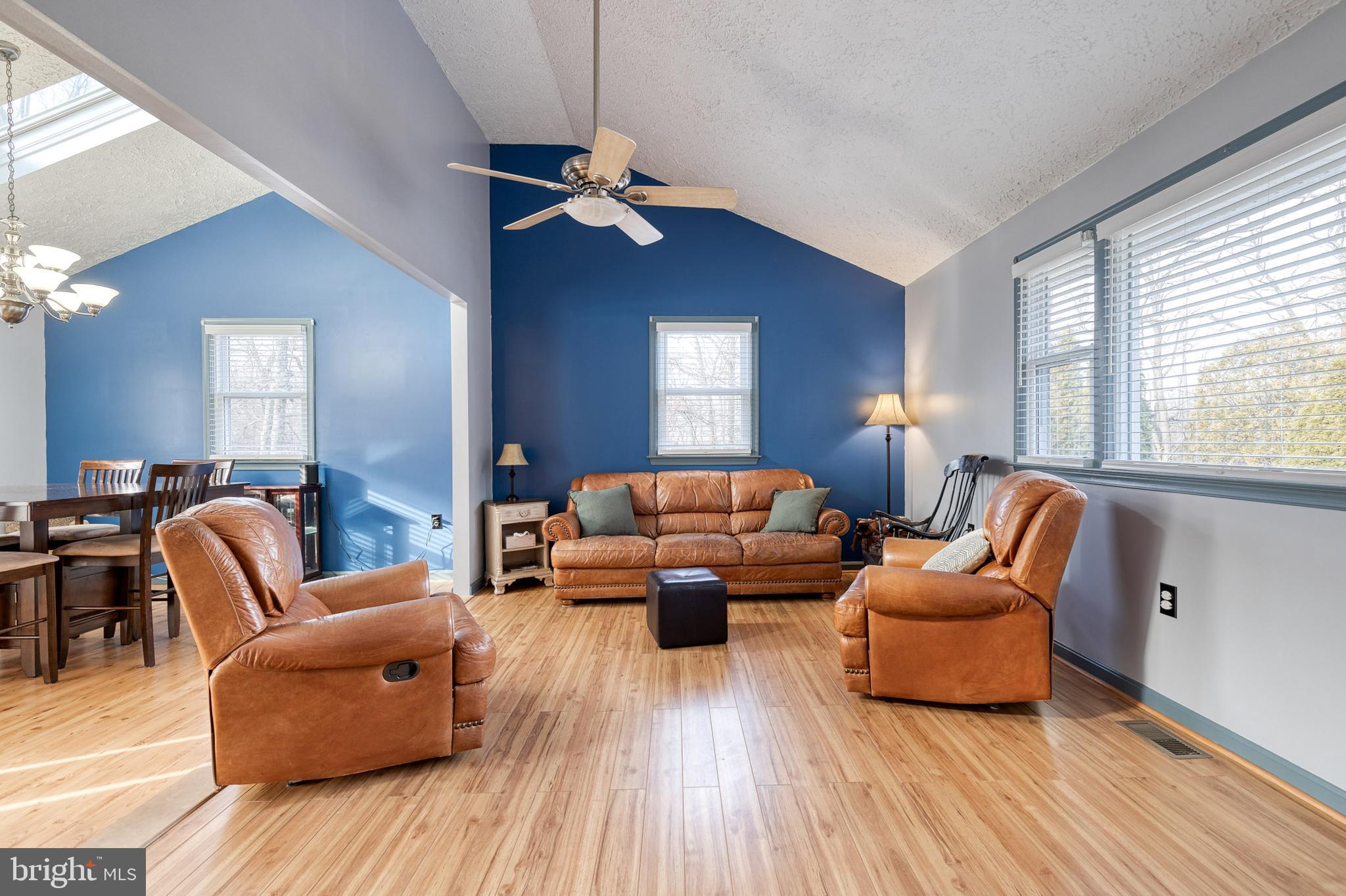 211 Kirkhoff Road Westminster, MD 21158 - Photo 4 of 26 Gallery Image 4