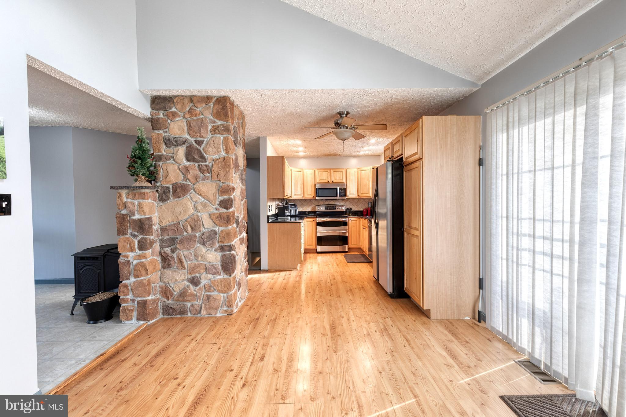 211 Kirkhoff Road Westminster, MD 21158 - Photo 6 of 26 Gallery Image 6