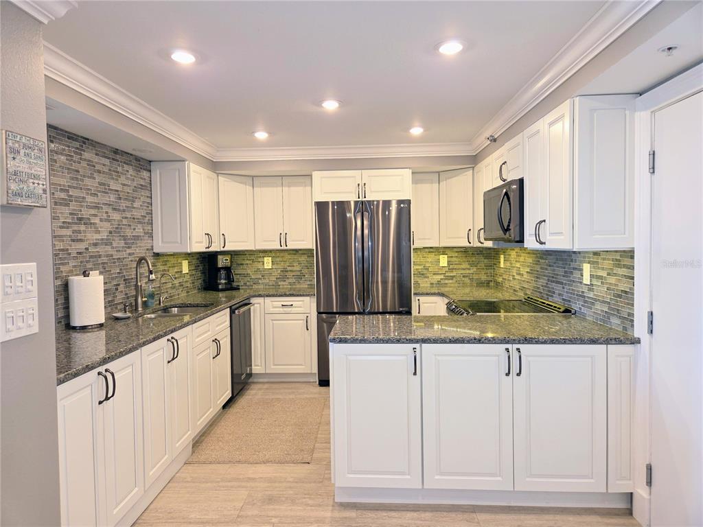 1 Key Capri, Unit 612W Treasure Island, FL 33706 - Photo 12 of 54