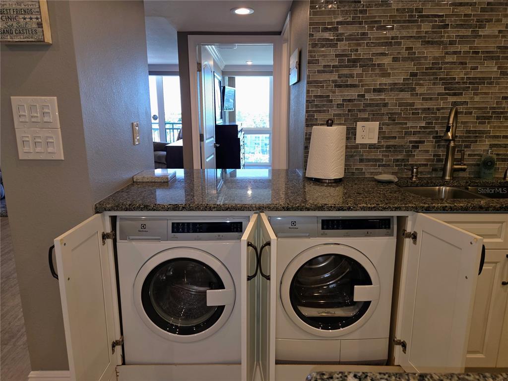 1 Key Capri, Unit 612W Treasure Island, FL 33706 - Photo 33 of 54