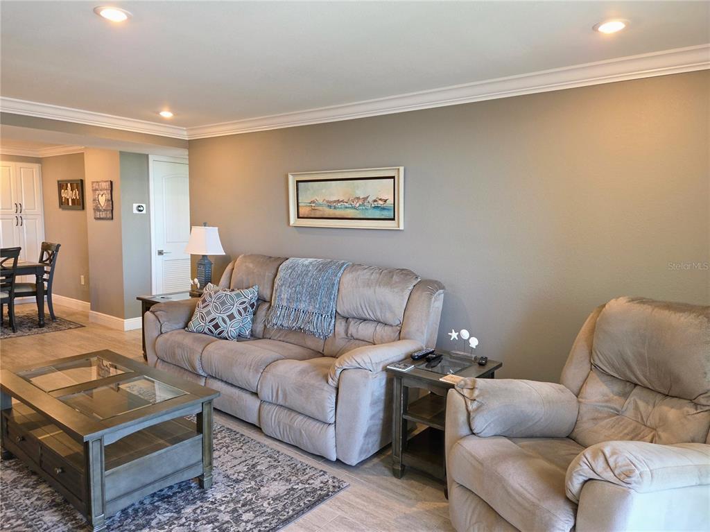 1 Key Capri, Unit 612W Treasure Island, FL 33706 - Photo 7 of 54