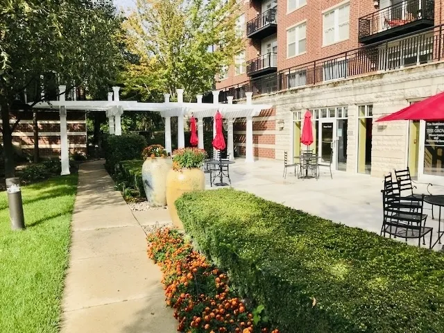 $2,300 | 7757 Van Buren Street, Unit 506, Forest Park, IL 60130
