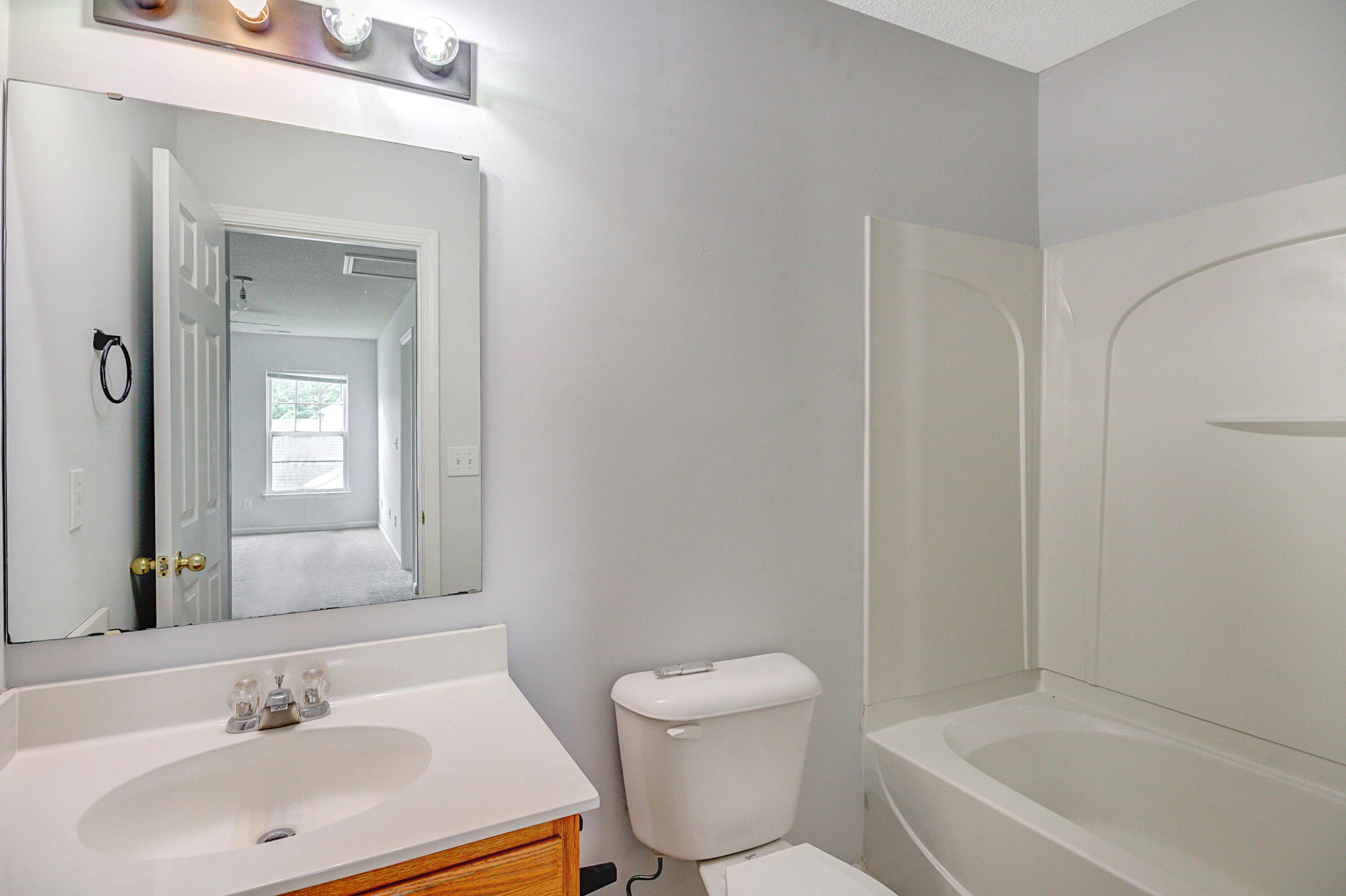 204 Border Road Goose Creek, SC 29445 - Photo 17 of 20 Guest Full Bath