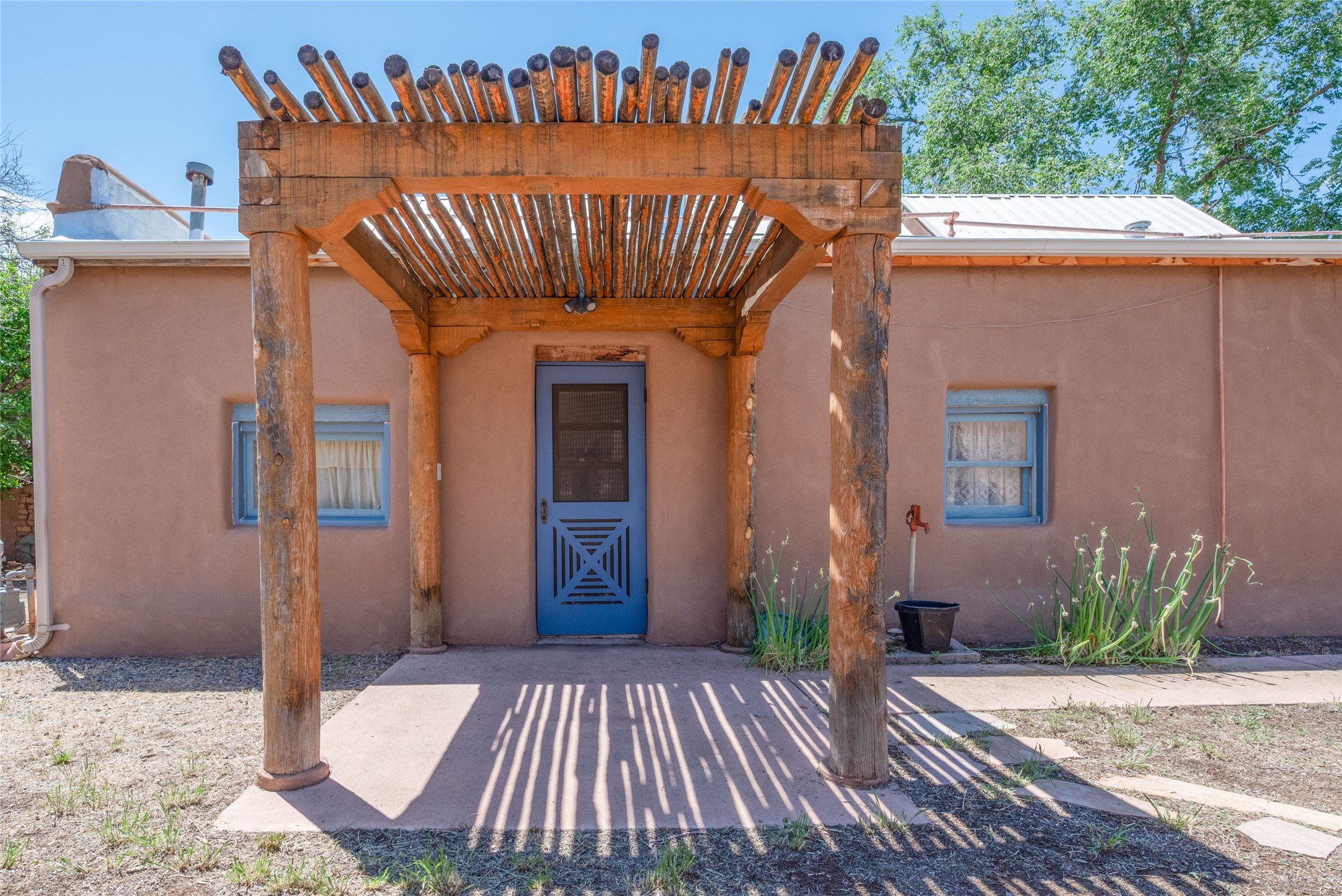 442 Los Pinos Road Santa Fe, NM 87507 - Photo 3 of 70