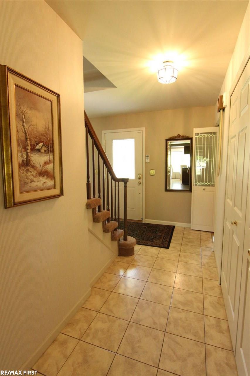 710 Lion Street Rochester Hills, MI 48307 - Photo 18 of 41