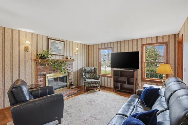 $720,000 | 99 Highland View Drive, Sutton, MA 01590